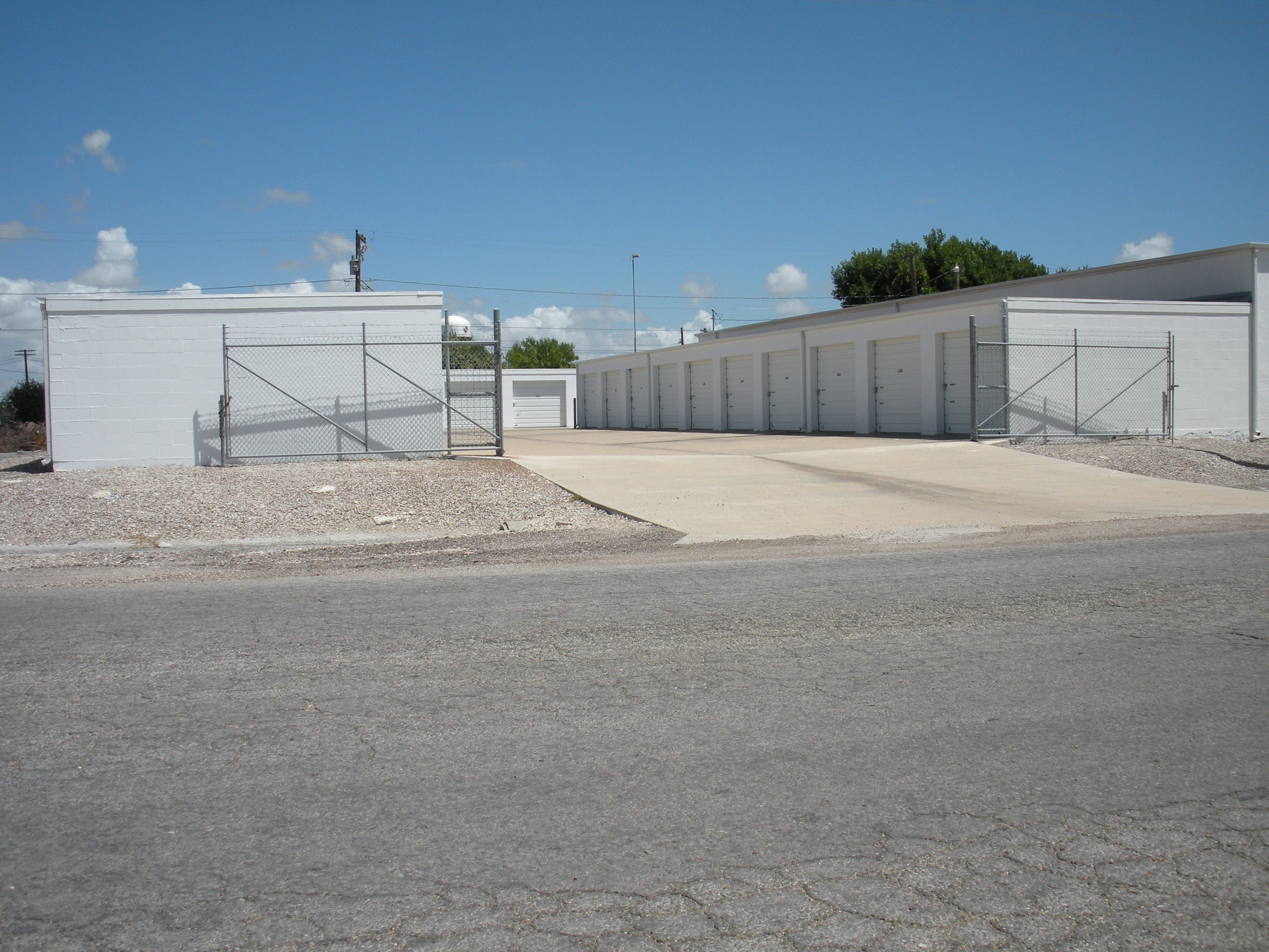 Self Storage Units in Sinton, TX 78387